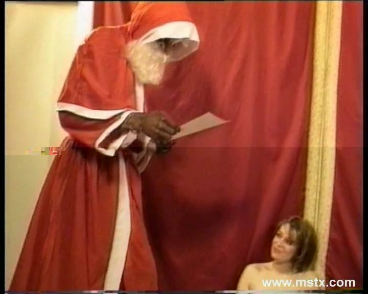 Aurelie Le pere Noel est un affamé